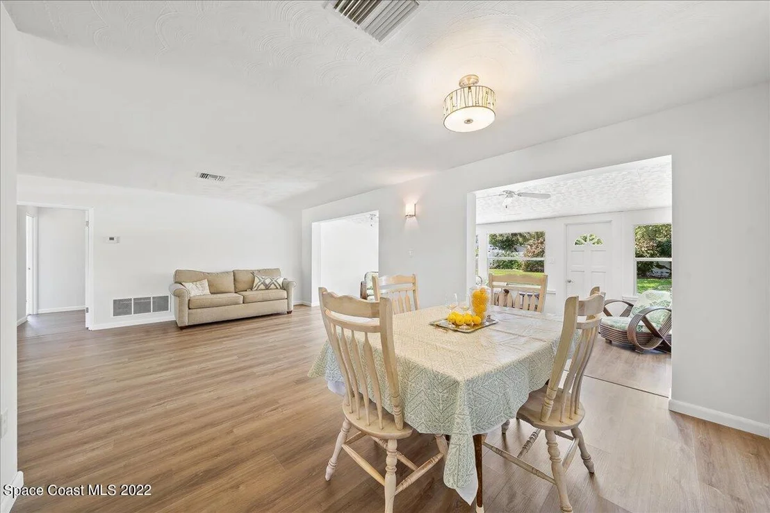 Photo of 453 Dolphin Street