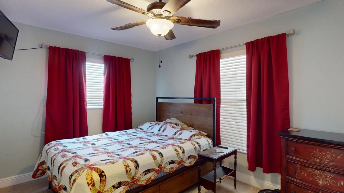 Photo of 112 E Haven Drive