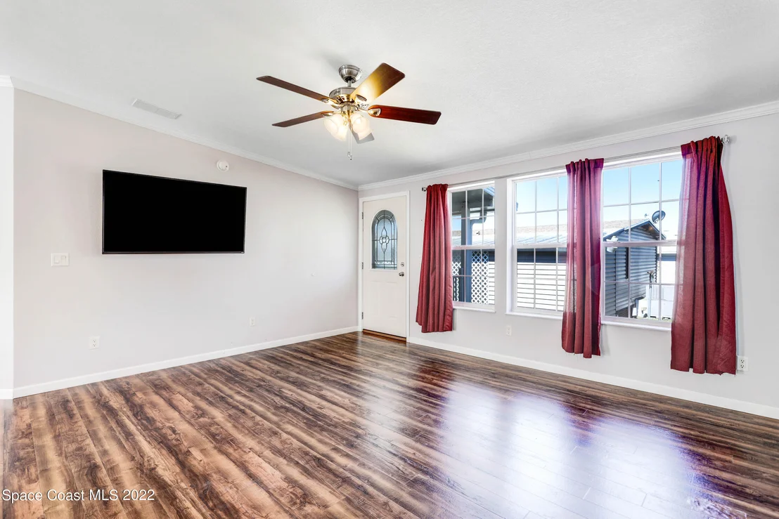 Photo of 2353 Coconut Palm Drive NE
