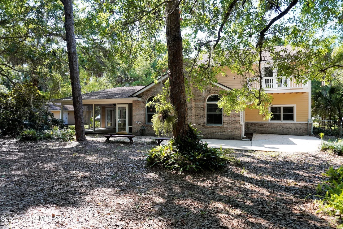 Photo of 686 Hammock Road