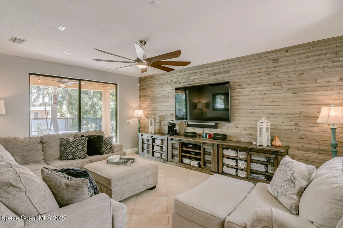 Photo of 344 Point Lobos Drive