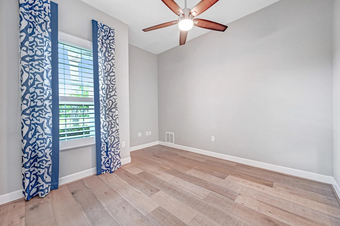 Photo of 5800 Rusack Drive