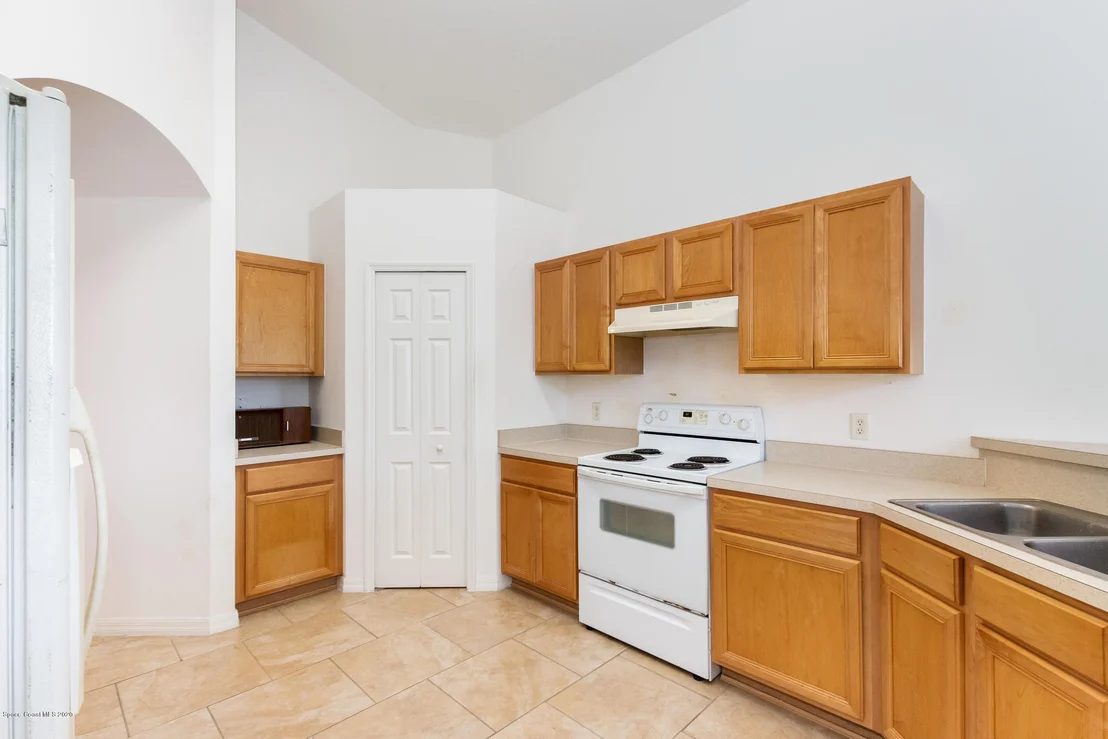 Photo of 725 Sedgewood Circle