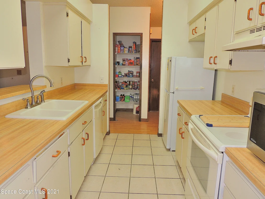 Photo of 6105 Wilderness Avenue