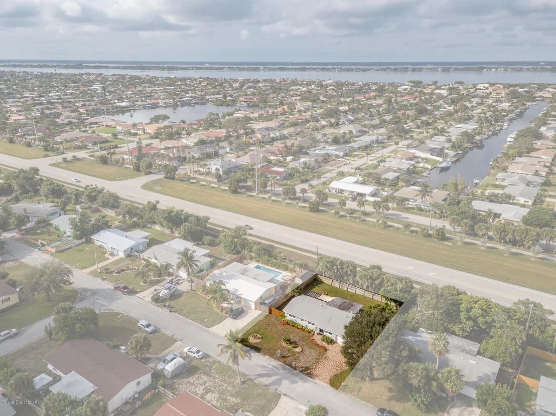 Photo of 280 Albatross Drive