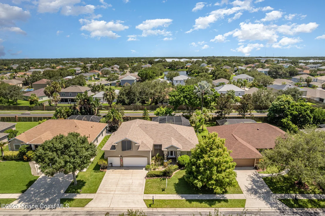 Photo of 2423 Woodfield Circle