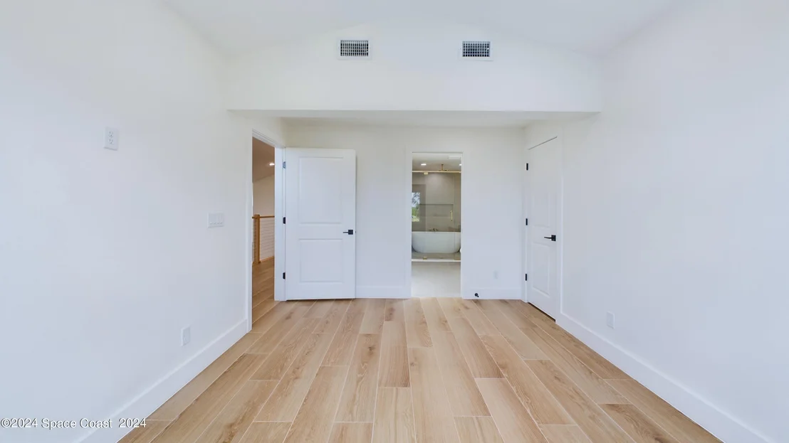 Photo of 396 Riverview Lane
