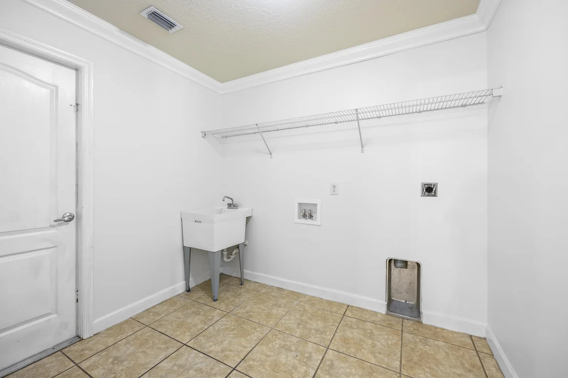 Photo of 5872 Goldrush Avenue