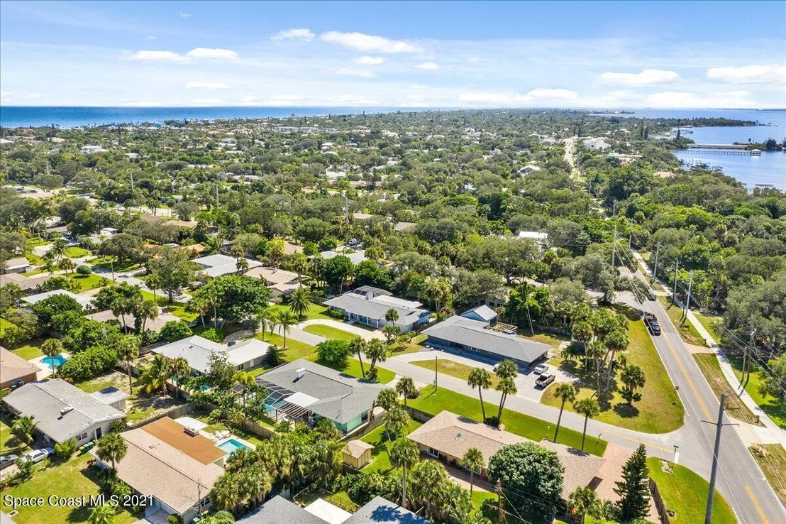 Photo of 585 Bahama Drive