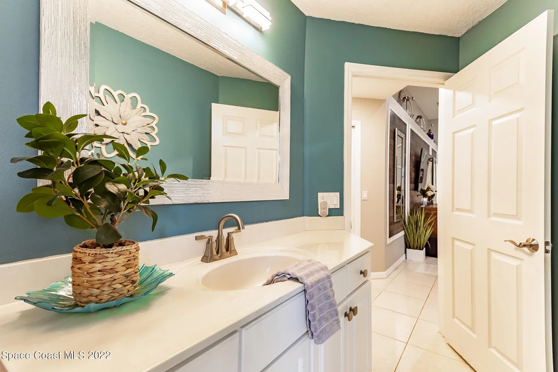 Photo of 2771 Englewood Drive
