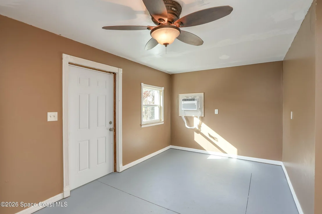 Photo of 110 Lagoon Avenue