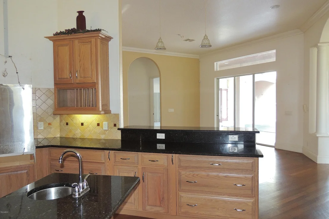 Photo of 1120 NE Riviera Drive
