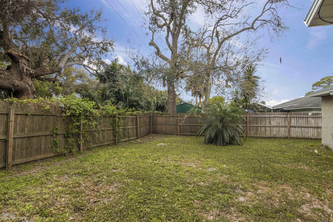 Photo of 1125 Fairlawn Drive