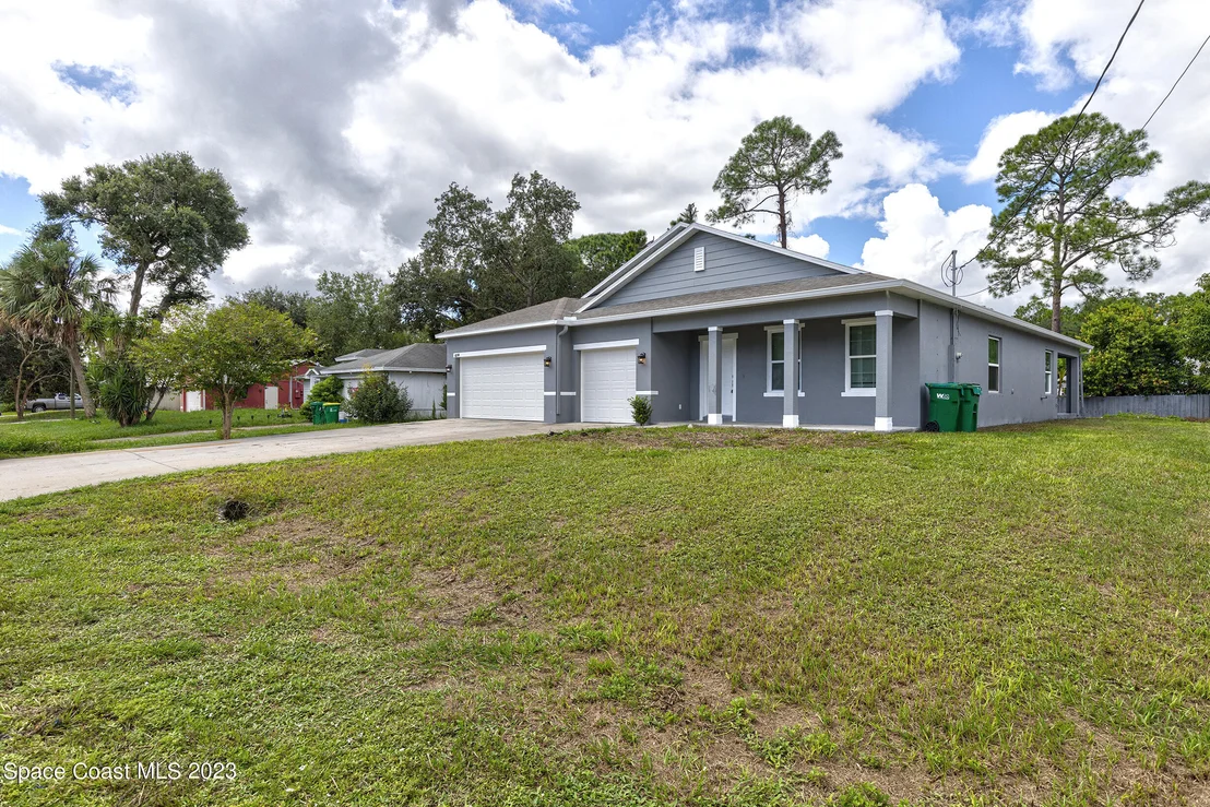 Photo of 6590 Fuller Avenue