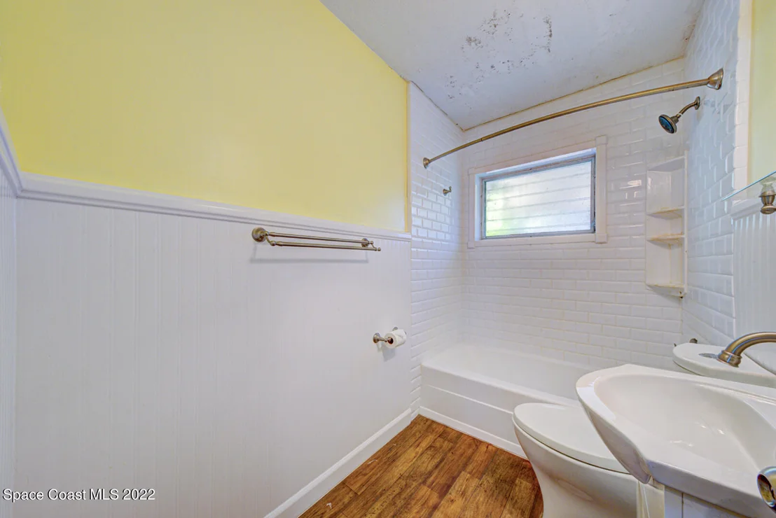 Photo of 325 Orchid Boulevard
