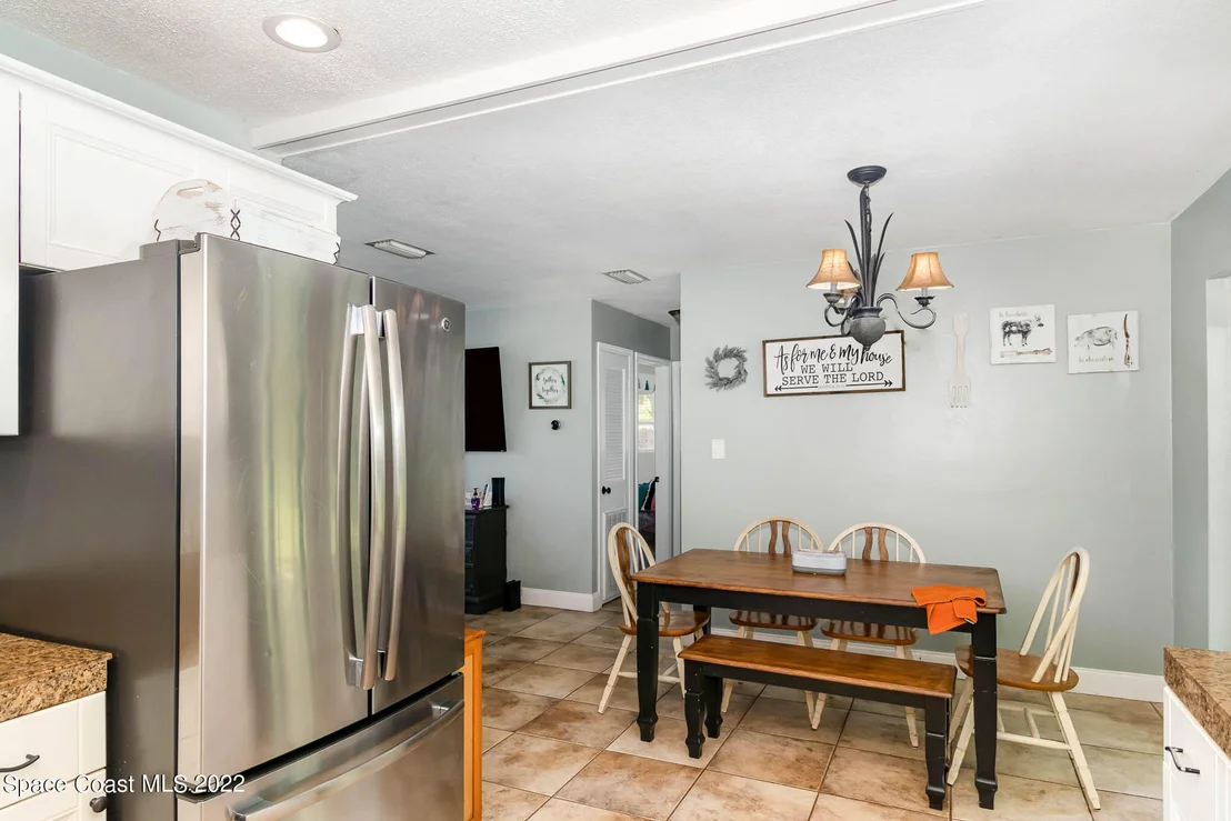 Photo of 1838 Pinewood Road