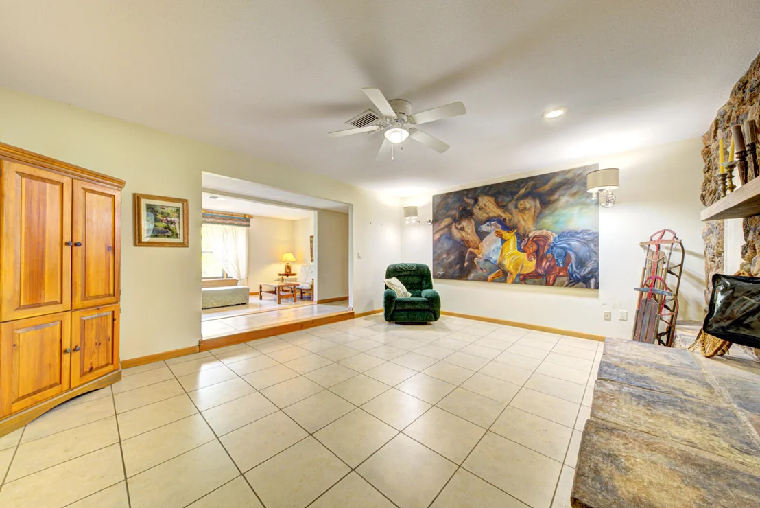 Photo of 4885 Rayburn Road