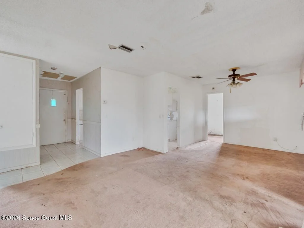 Photo of 1076 Madrid Road