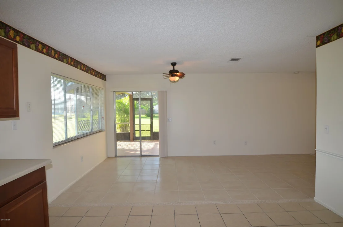 Photo of 1675 NE Fairfield Circle