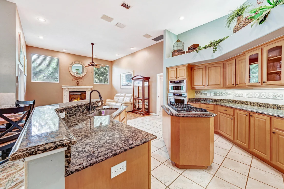 Photo of 3850 Beechgrove Road