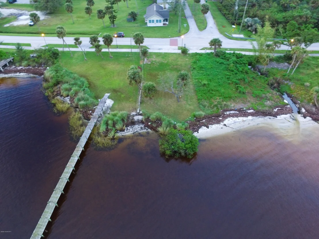 Photo of 1690 Indian River Drive