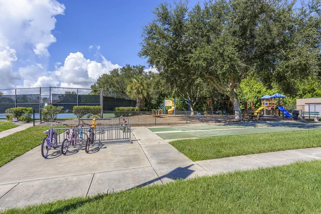 Photo of 942 Shaw Circle