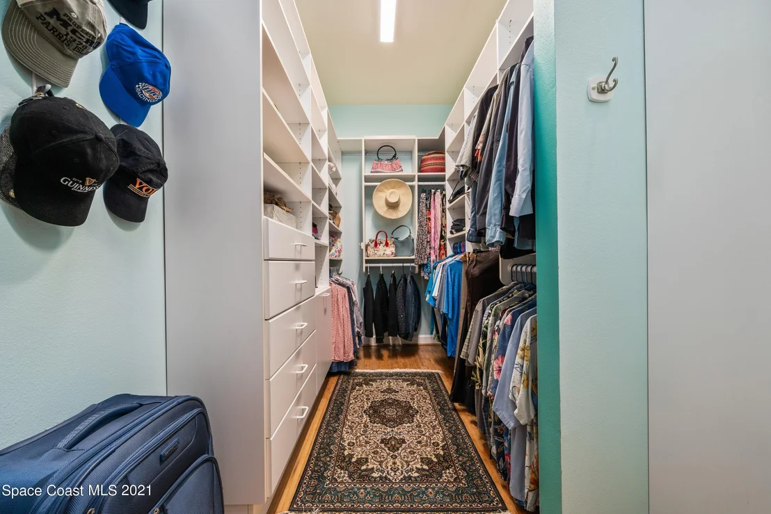 Photo of 975 Starling Way