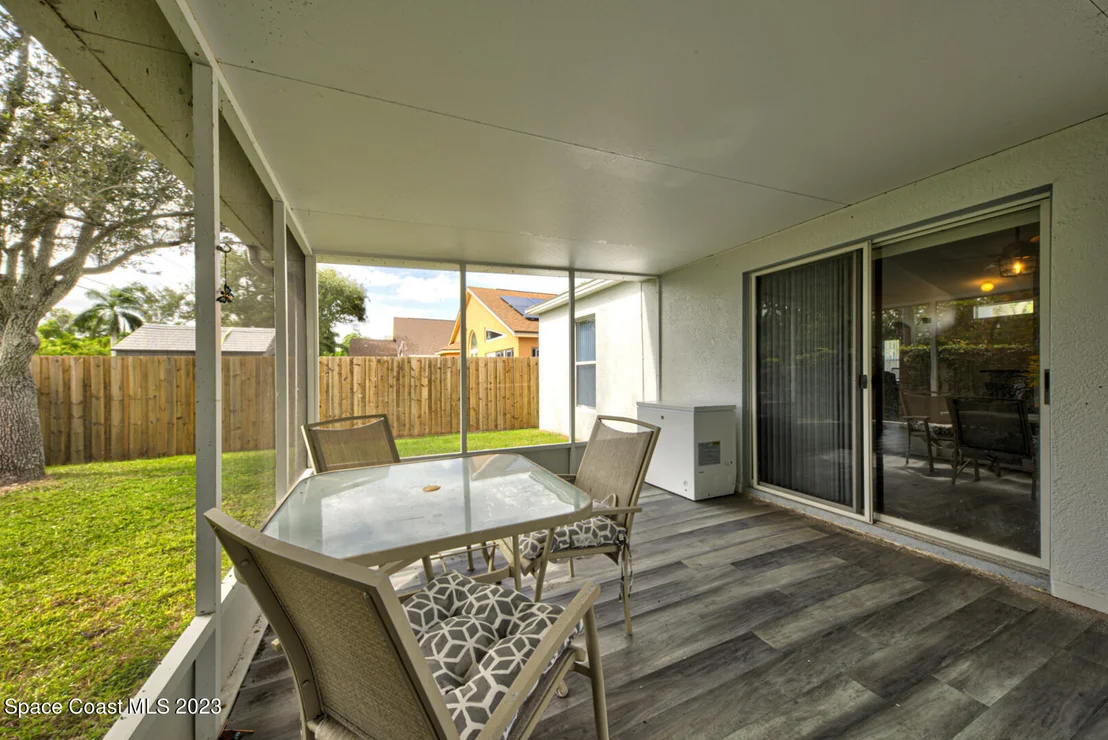 Photo of 2921 Saint James Lane