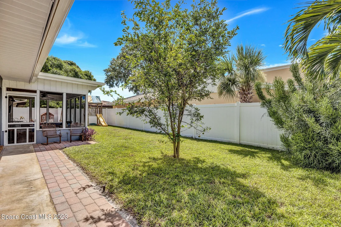 Photo of 245 Applewood Circle