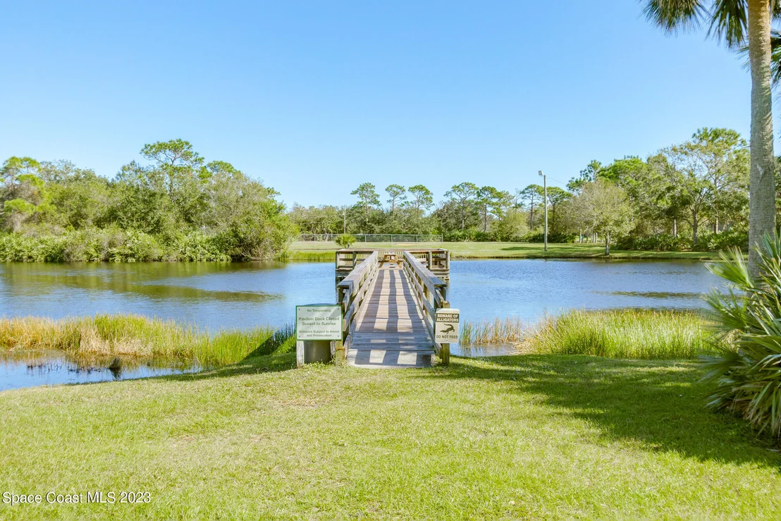 Photo of 4363 Long Lake Road