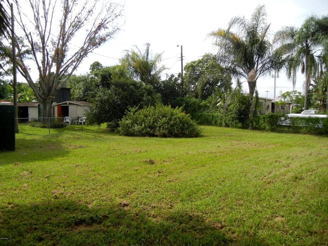 Photo of 2425 Allan Adale Road