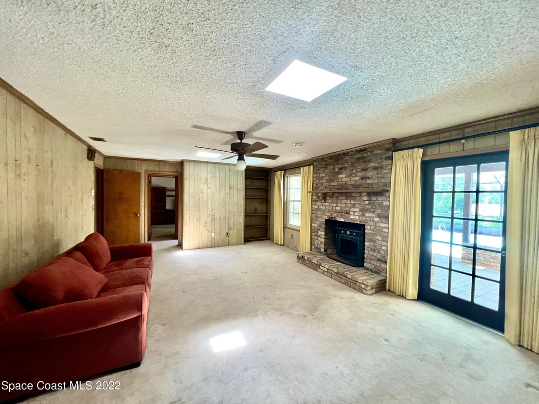 Photo of 305 Rio Pinar Drive