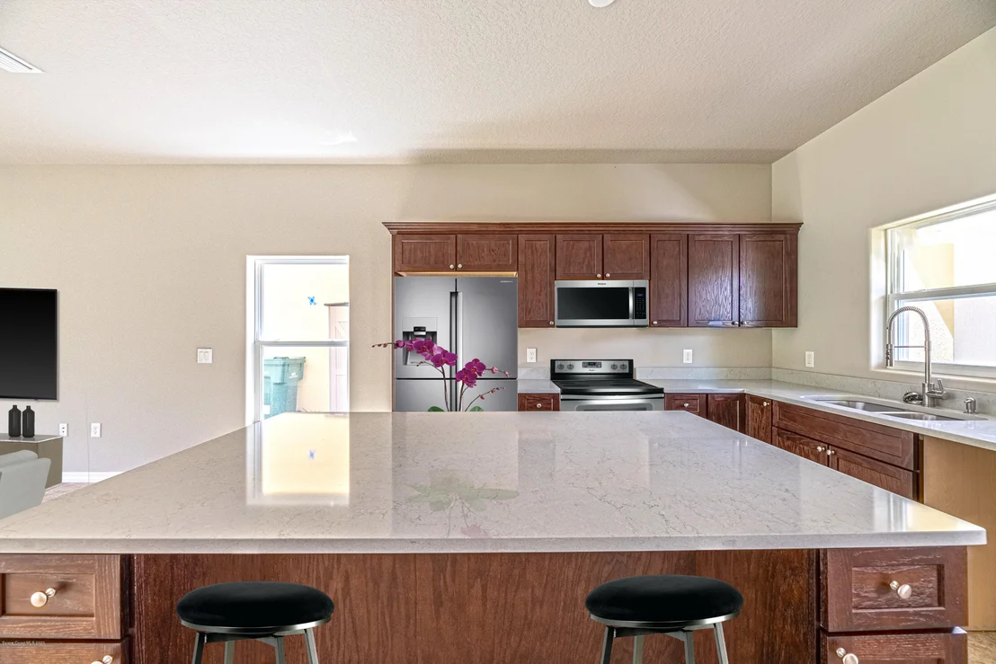 Photo of 354 Dryden Circle