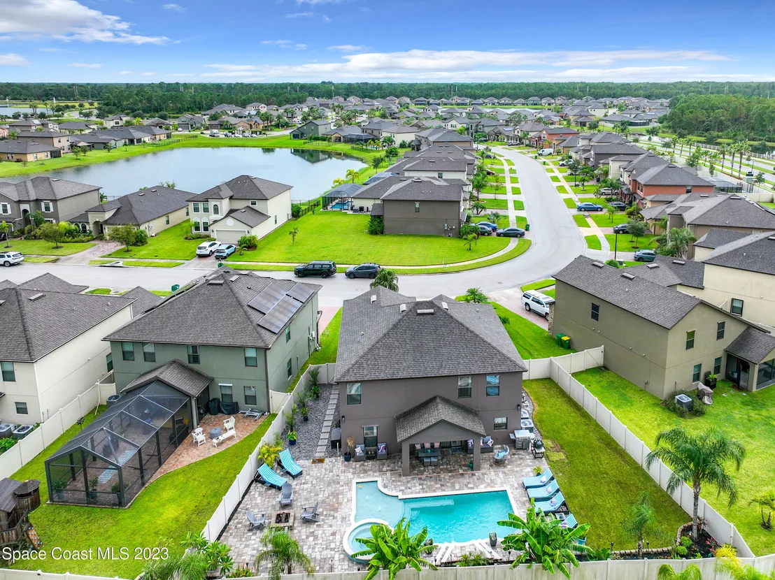 Photo of 690 Fiddleleaf Circle