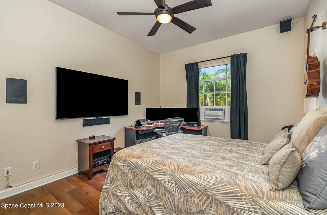 Photo of 426 Southampton Drive