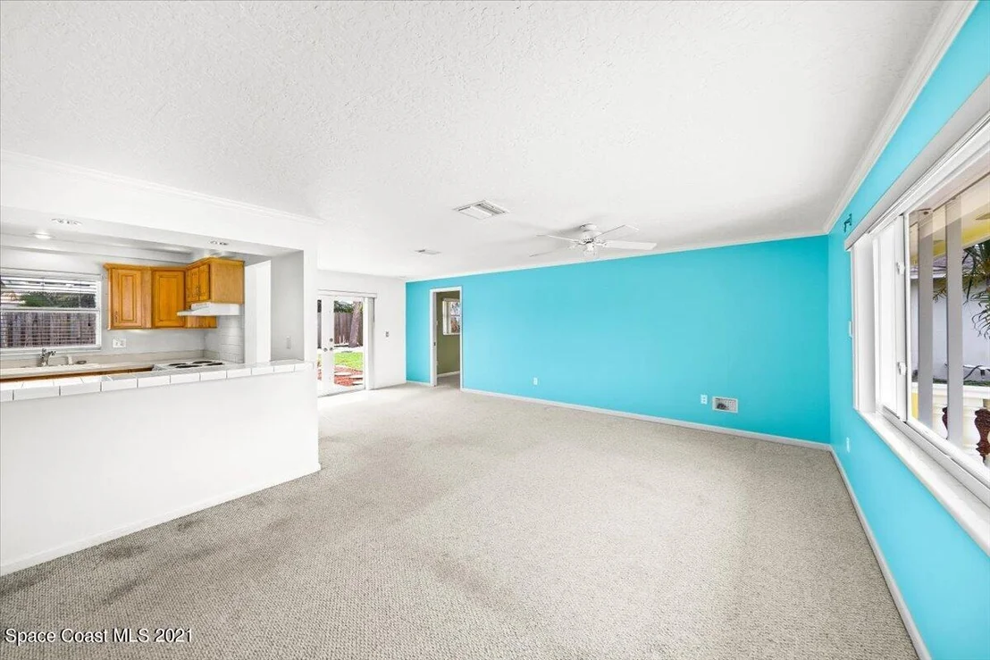 Photo of 320 Bahama Drive