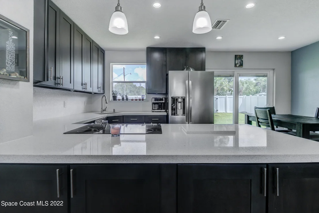 Photo of 2561 Stratford Drive