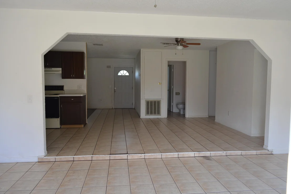 Photo of 1643 Fairfield Circle NE