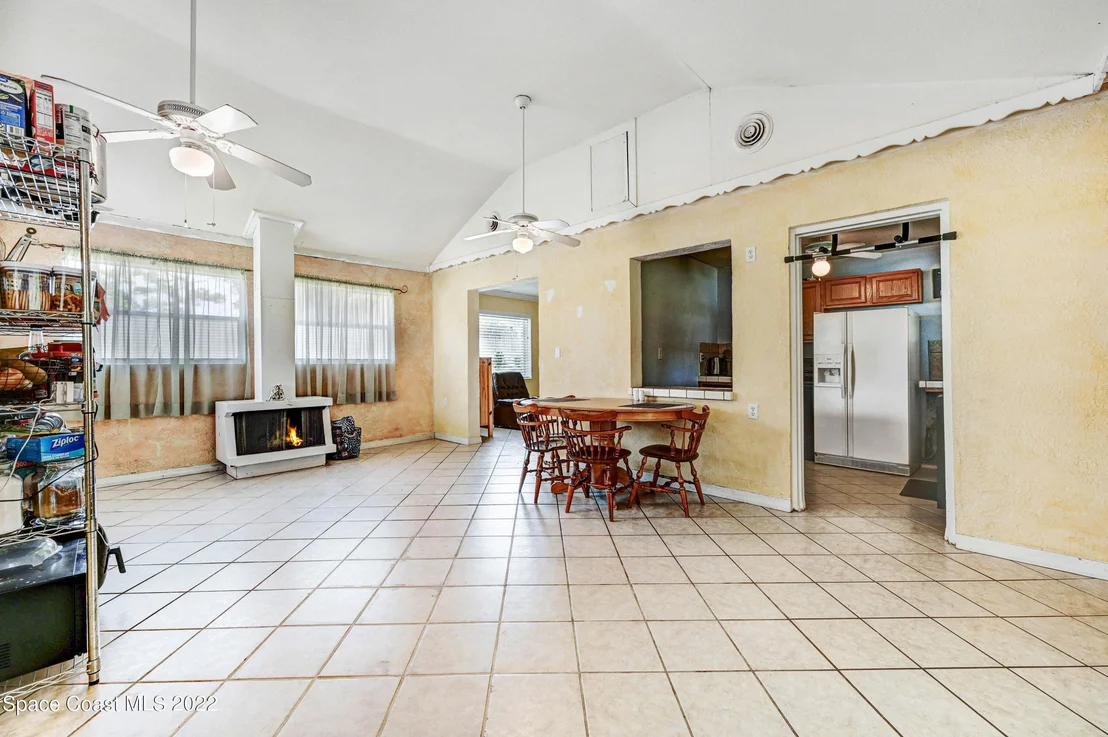 Photo of 1009 Pinedale Road