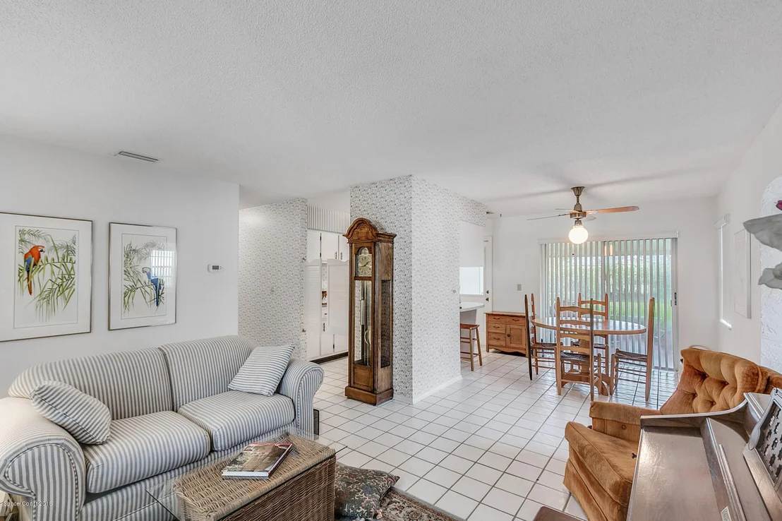 Photo of 2775 Pembroke Road