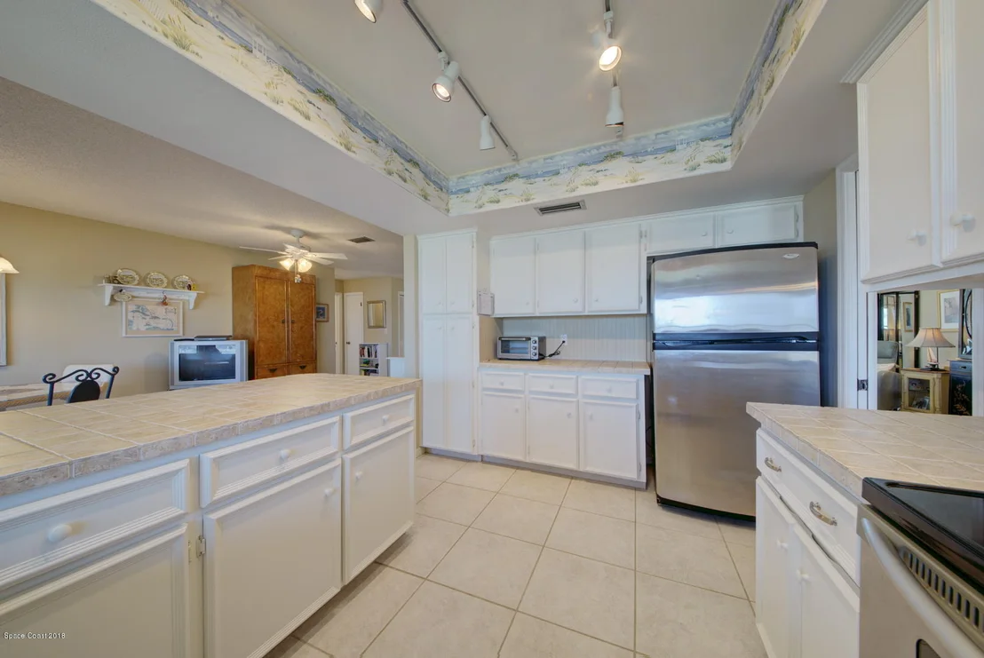 Photo of 452 Saint Johns Street