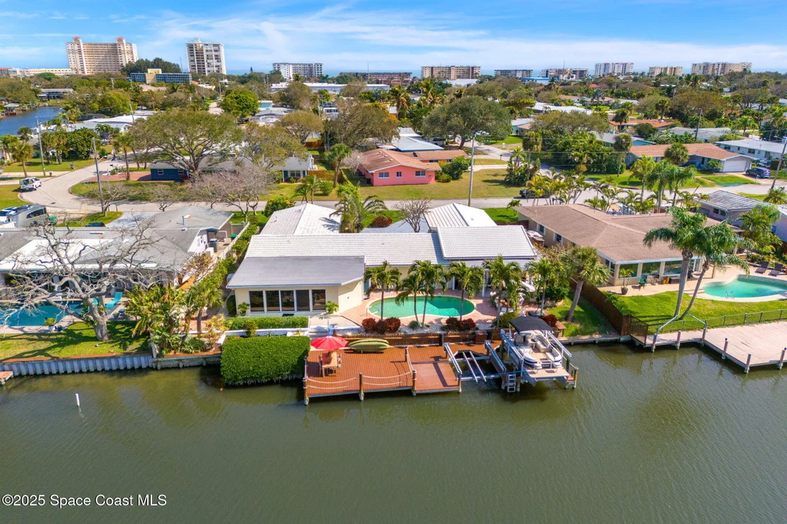 Photo of 561 Capri Road