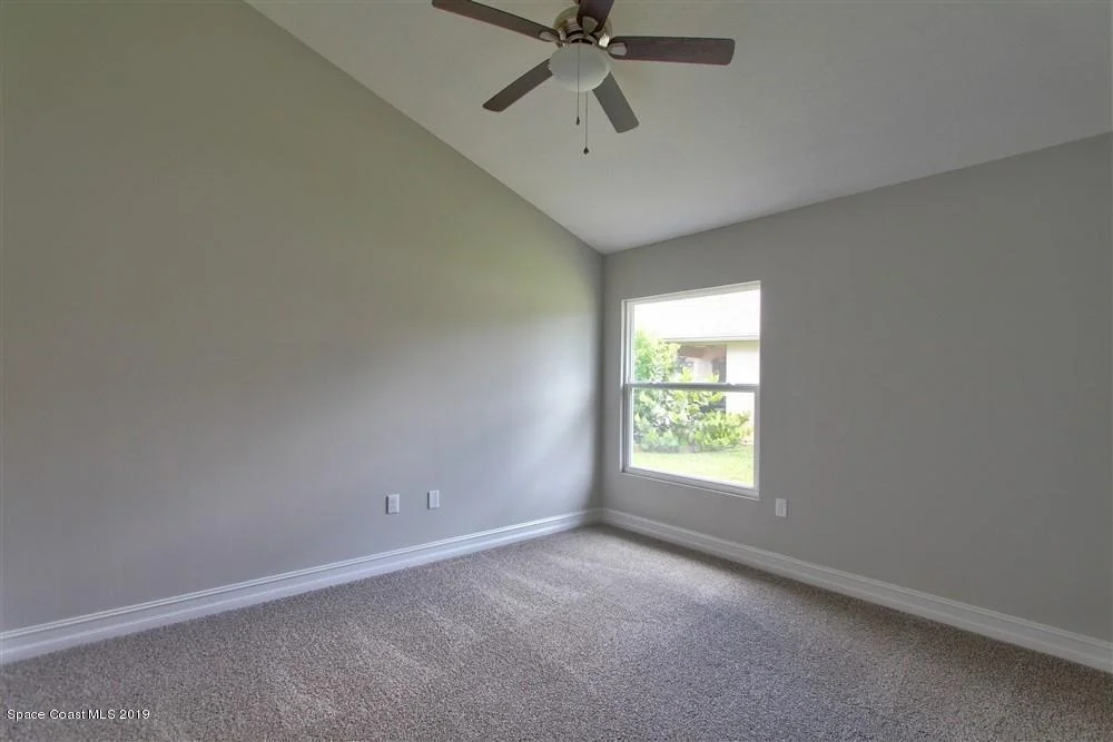 Photo of 2090 Lionel Drive