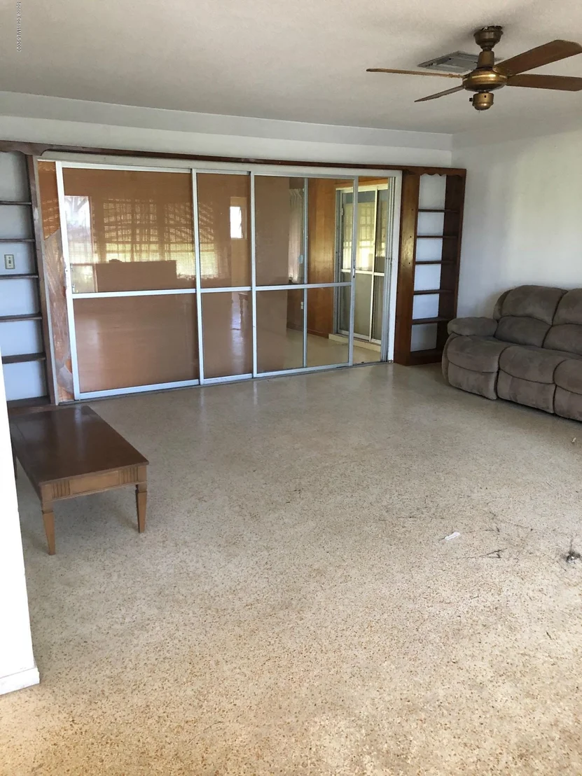 Photo of 703 Bianca Drive NE