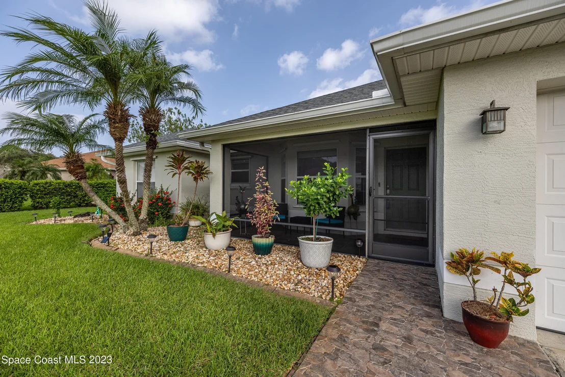 Photo of 1660 Whitman Drive
