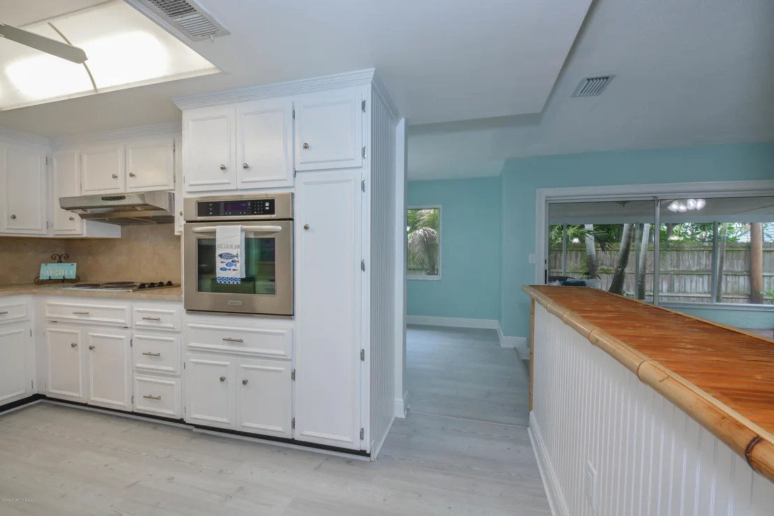 Photo of 460 Oak Ridge Drive