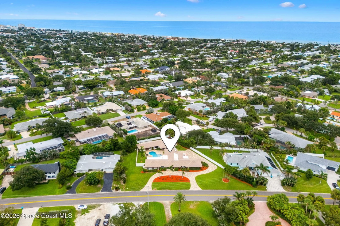 Photo of 207 Riverside Drive