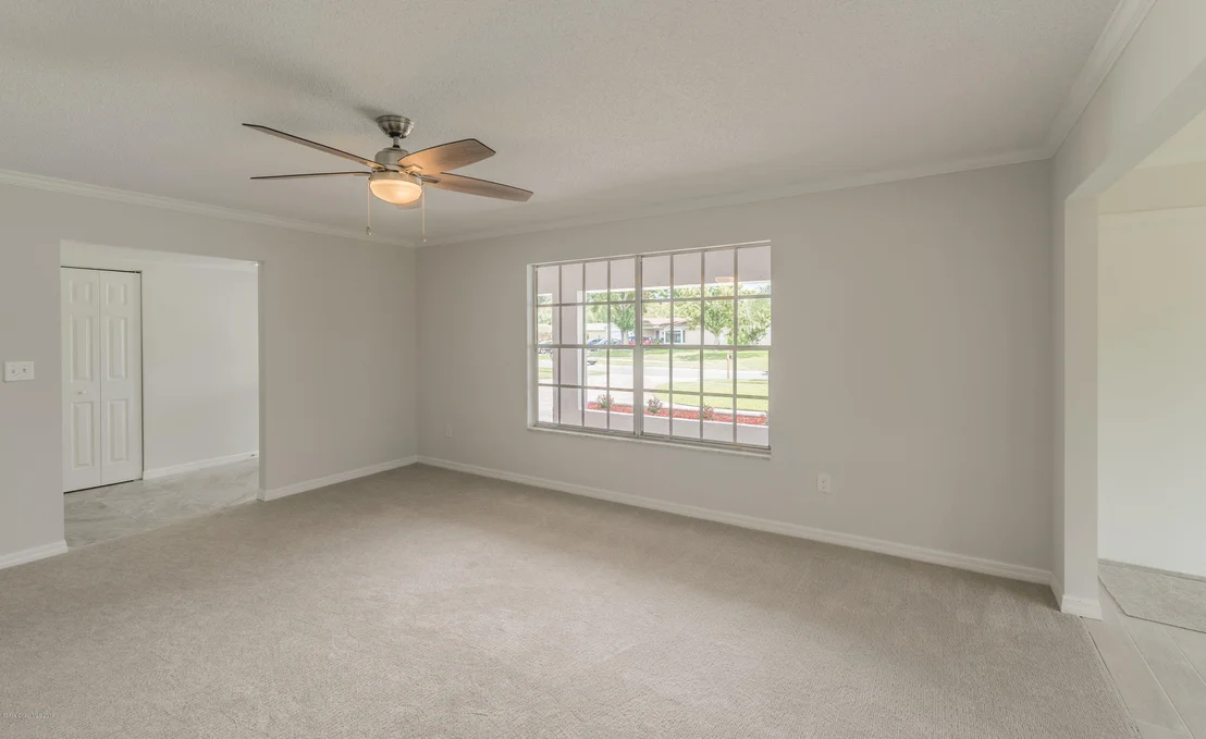 Photo of 1449 Meadowbrook Road NE