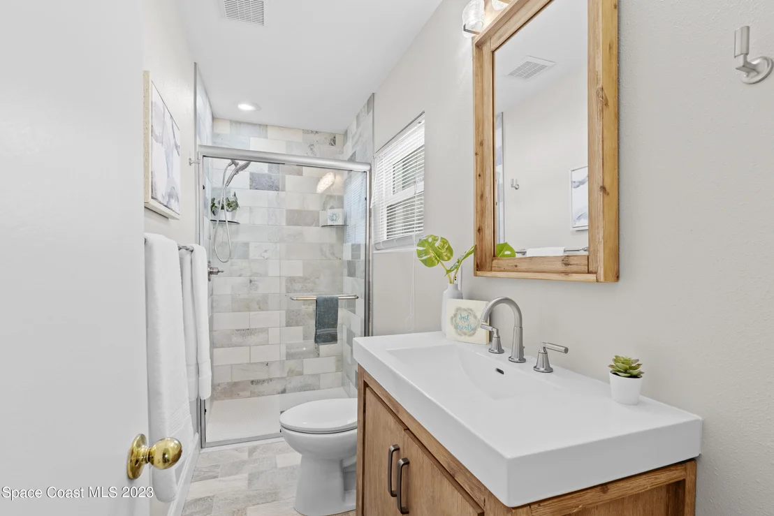 Photo of 1455 Rockledge Drive