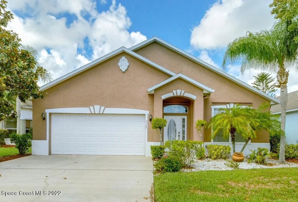 Photo of 4520 Portage Trail